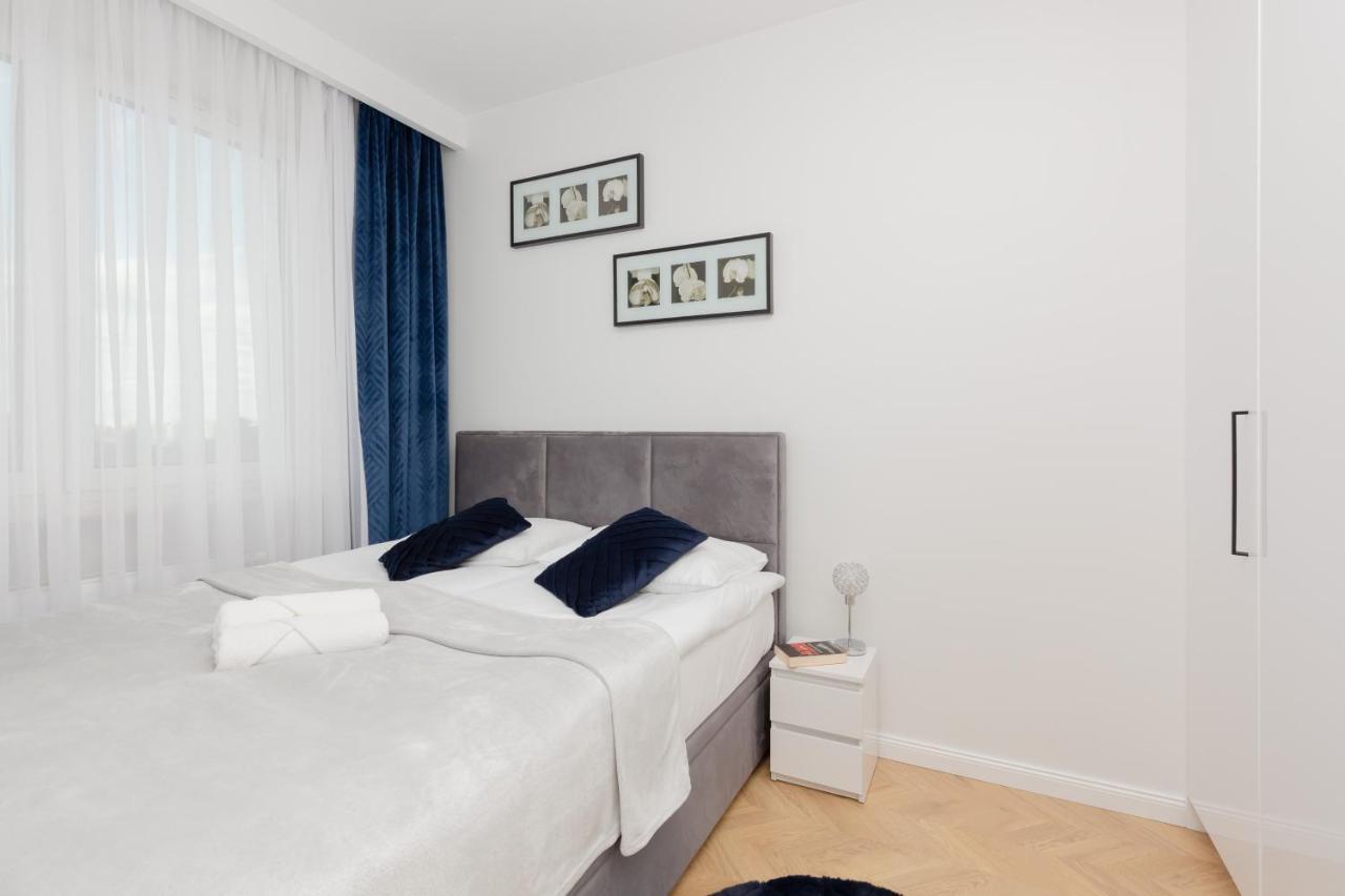 Warsaw Kotsisa Apartments With Parking By Noclegi Renters エクステリア 写真