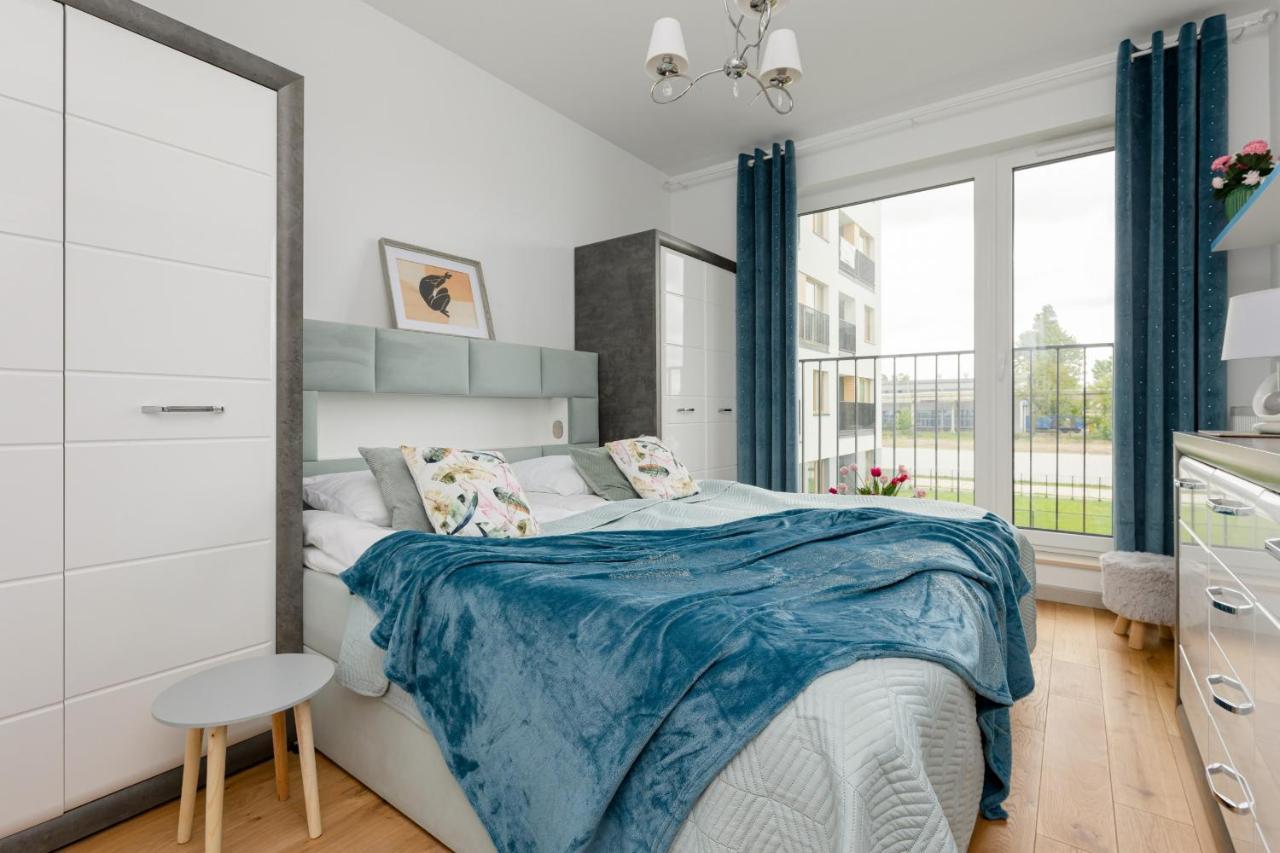 Warsaw Kotsisa Apartments With Parking By Noclegi Renters エクステリア 写真