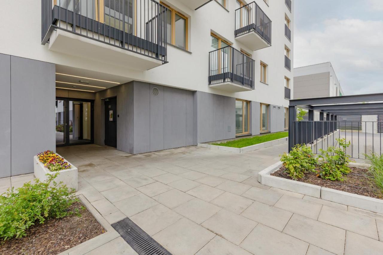 Warsaw Kotsisa Apartments With Parking By Noclegi Renters エクステリア 写真