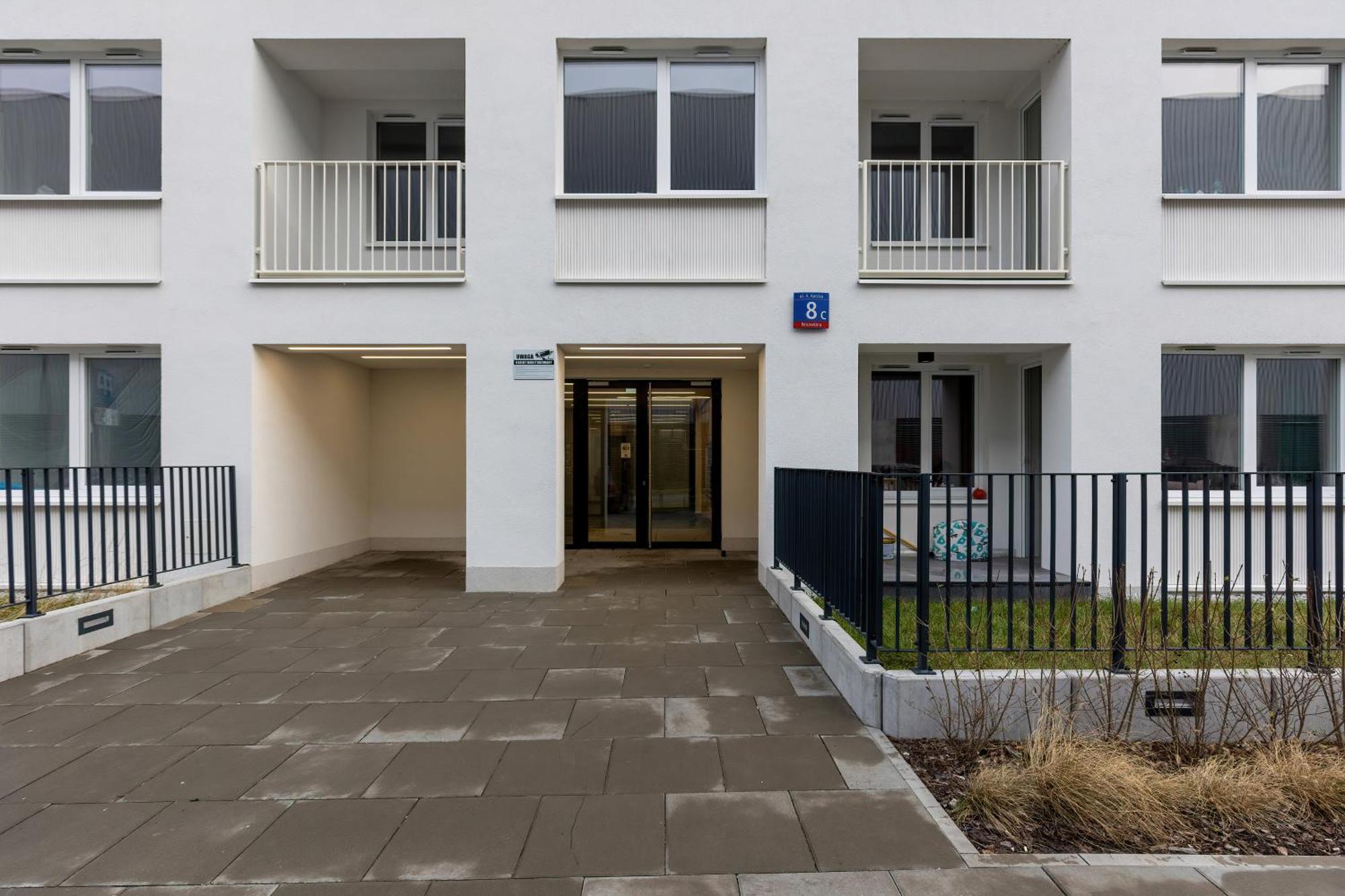 Warsaw Kotsisa Apartments With Parking By Noclegi Renters エクステリア 写真